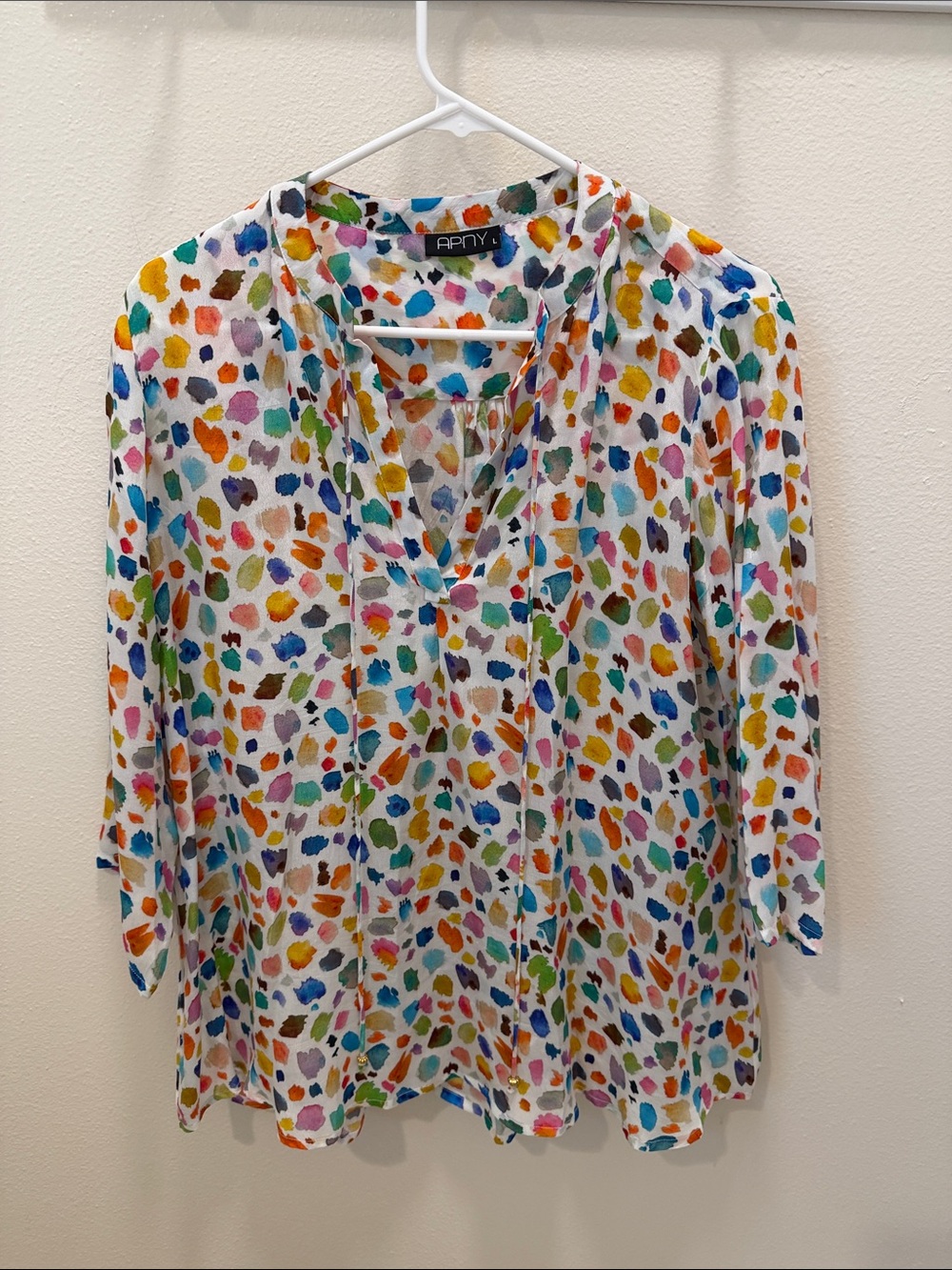 NWOT APNY Multicolor Dot-Print V-Neck Women's Blouse - 3/4 sleeve, Size L
